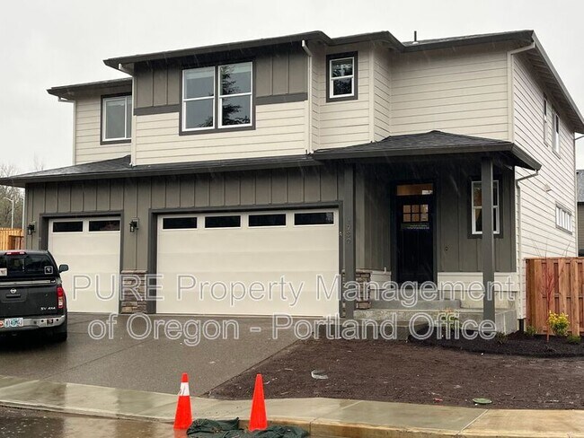 Building Photo - 1730 NE Gilbert Ln