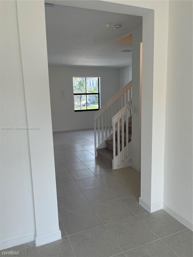 Building Photo - 3 br, 2.5 bath House - 13336 SW 287th Ter