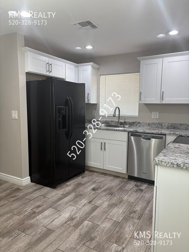 Foto del edificio - 3132 E Glenn-B