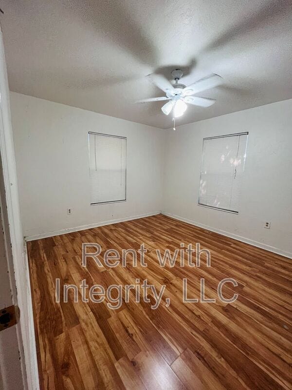 Foto del edificio - 581 Holyoke Ct
