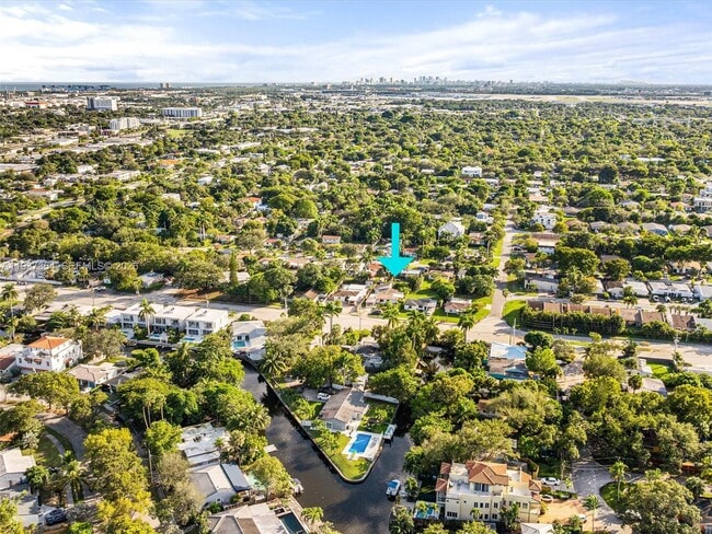 Foto del edificio - 700 SW 12th St