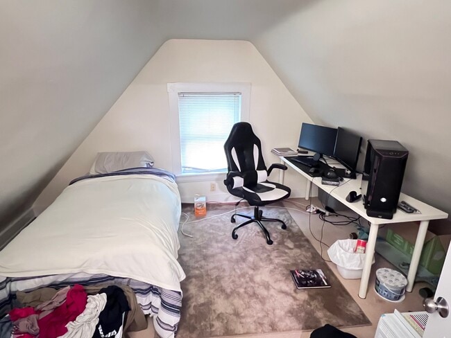 Foto del edificio - 2374 Victor St