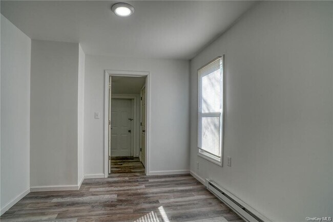 Building Photo - 119 N Hamilton St