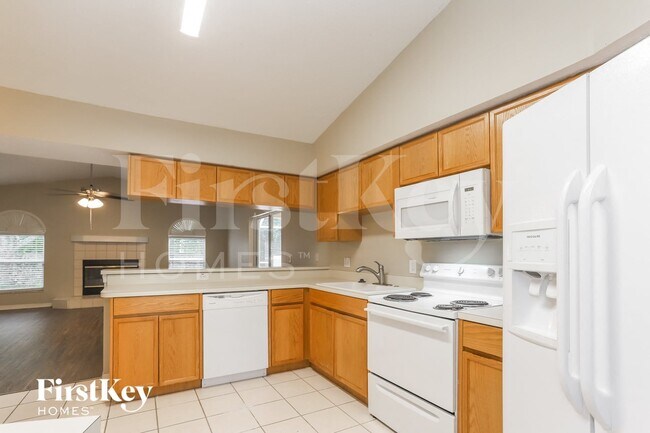 Building Photo - 4411 Blantyre Pl