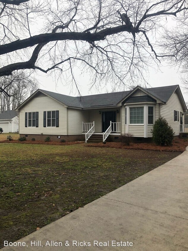 Primary Photo - 3 br, 2 bath House - 6497 Moore Road
