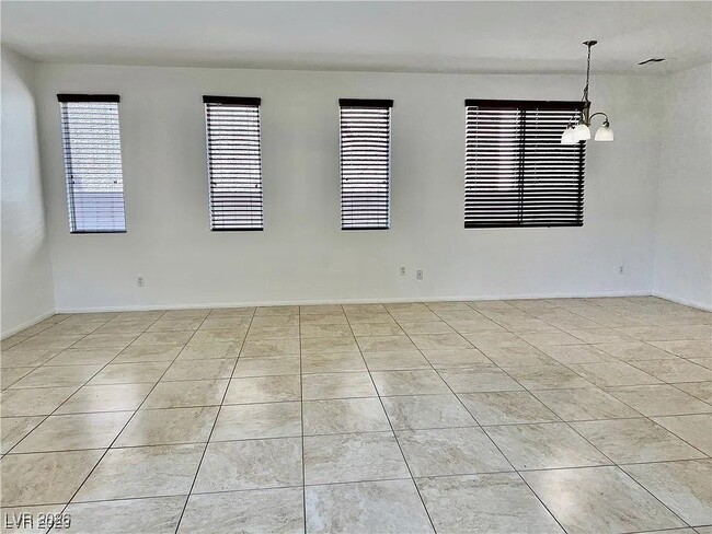 Foto del edificio - 732 Blue Barrel St