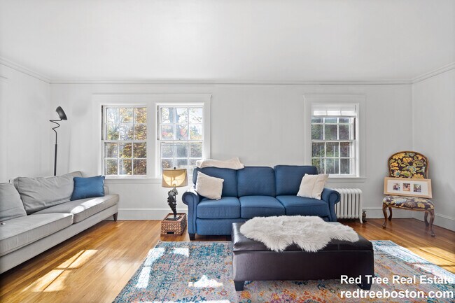 Foto del edificio - 27 Oakwood Rd