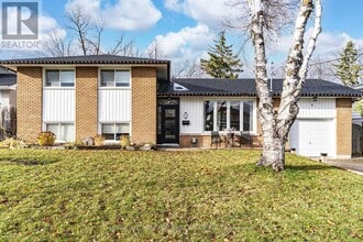 Building Photo - 20 Ottaway Ave