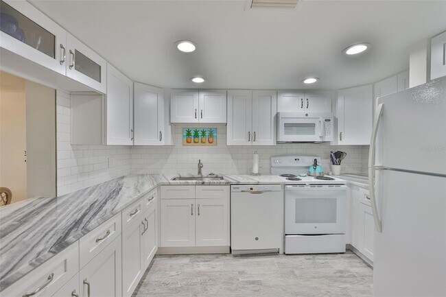 Foto del edificio - 1028 Apollo Beach Blvd