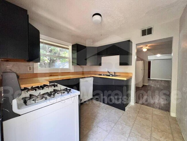 Foto del edificio - 1604 16th St