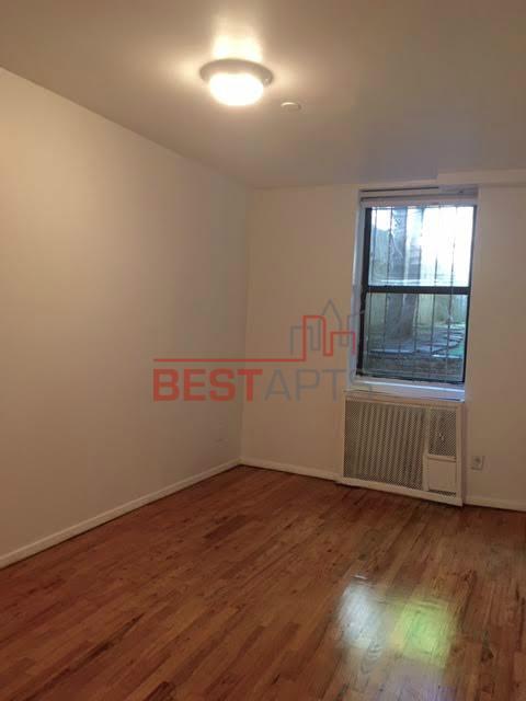 Building Photo - 455 W 47th St