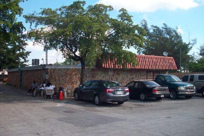 Foto del edificio - 1899-1901 NW 9th St