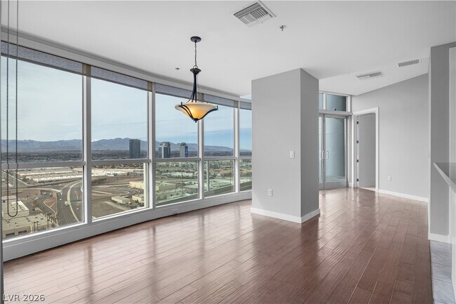 Building Photo - 4525 Dean Martin Dr