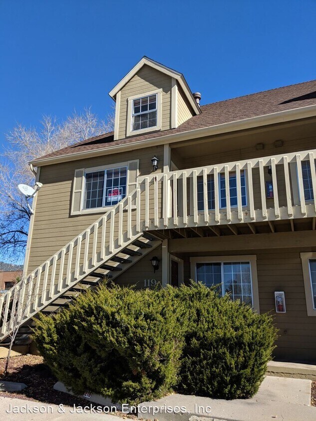 Foto principal - 3 br, 2 bath House - 1000 Beaver Street Un...