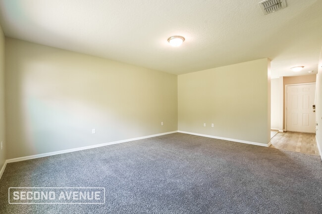 Building Photo - 208 Flounder Pl