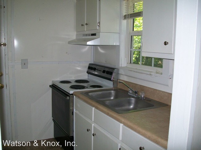 Building Photo - 311-311 Rose Ln