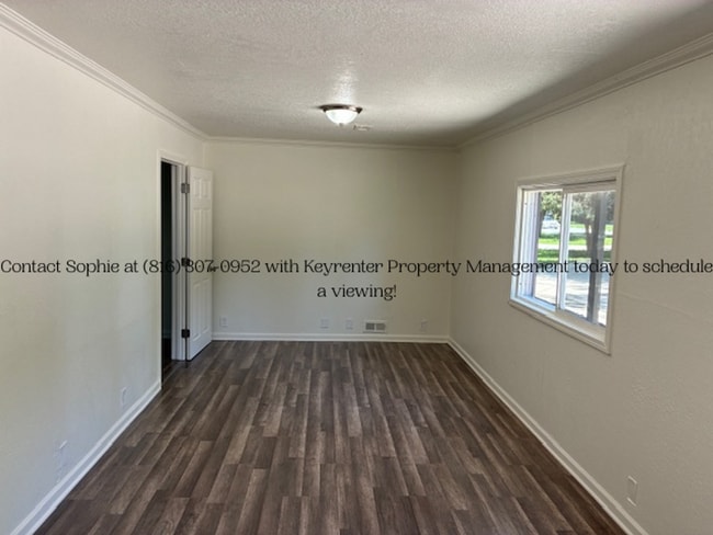 Building Photo - 3 Bed 3 Bath Ready to rent