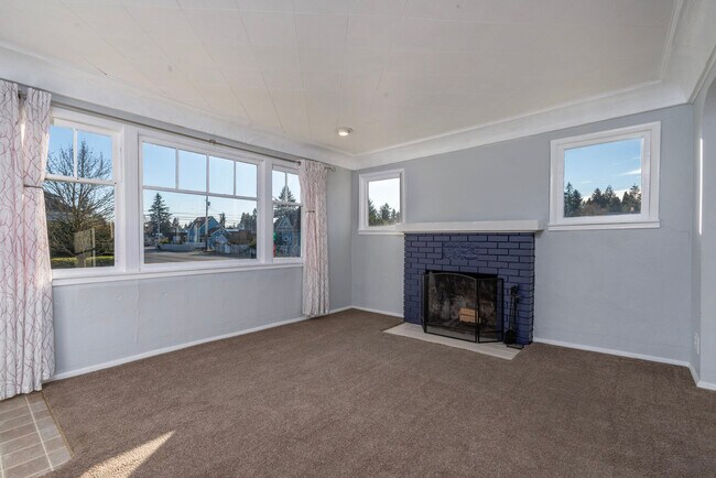 Building Photo - 3023 S 11th St