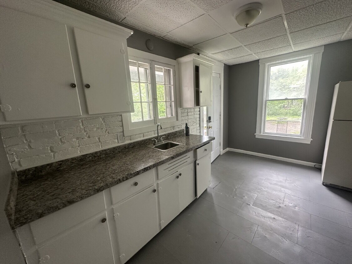 Primary Photo - Beautiful 2-Bedroom located in Rochester NY!