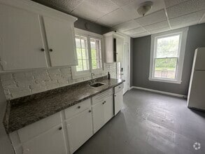 Building Photo - 537 Flint St