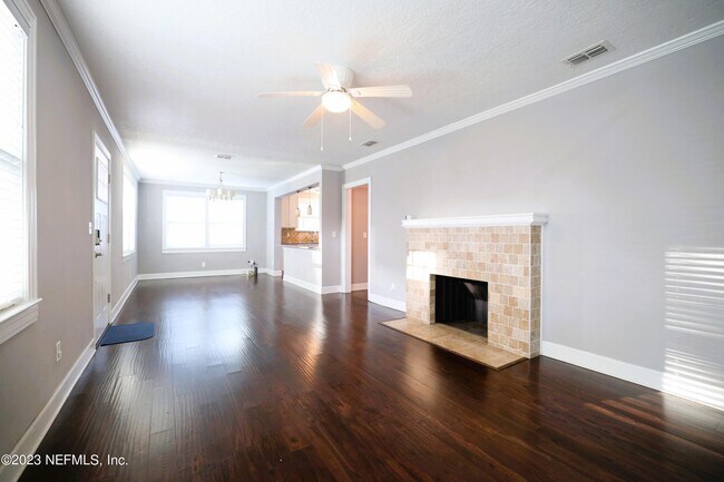Building Photo - 1429 Challen Ave