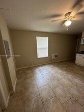 Building Photo - 5625 SW 26th St
