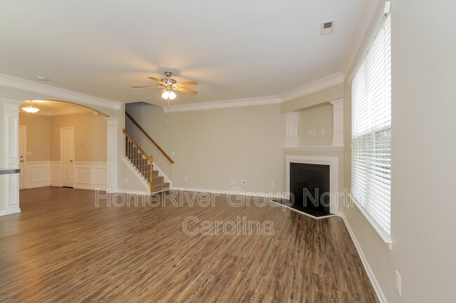 Building Photo - 5002 City Lights Dr