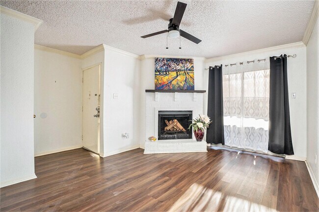 Foto del edificio - 1500 Bay Area Blvd