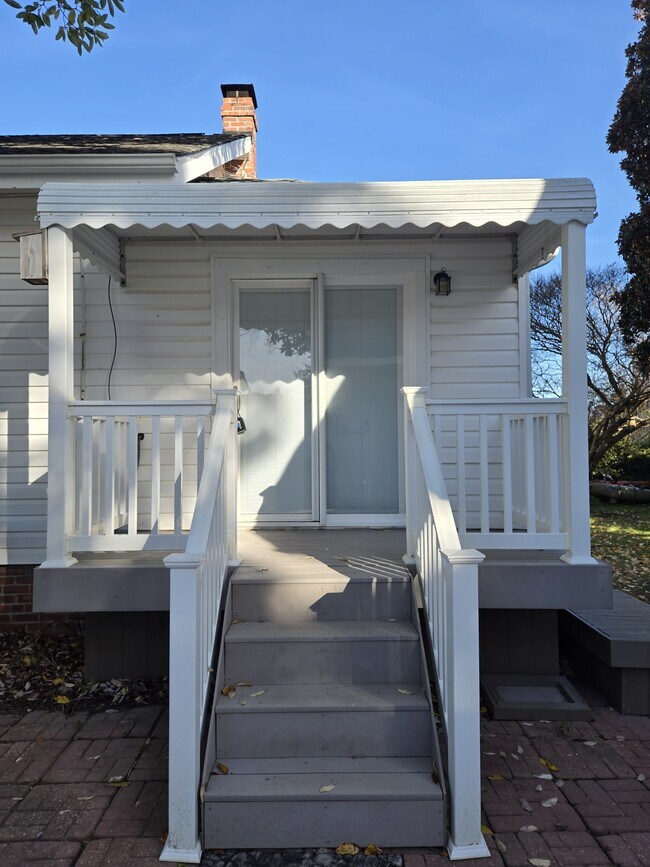 Foto del edificio - 434 Creek Ave