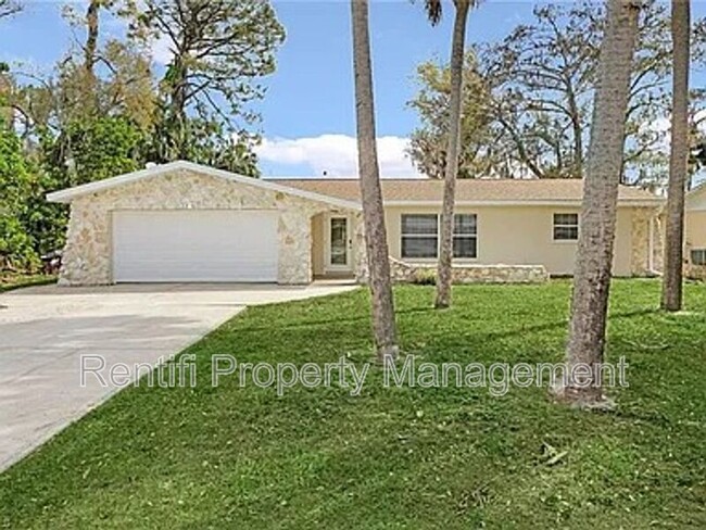 Foto del edificio - 2326 Davis Blvd