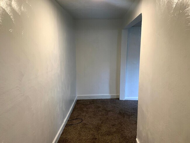 Foto del edificio - 4629 Torley St
