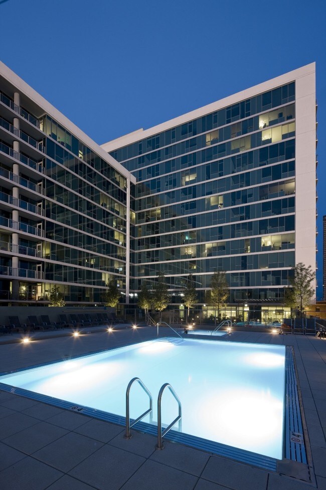 Foto del edificio - 3740 N Halsted St