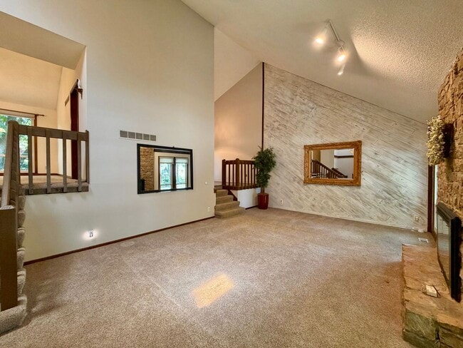Foto del edificio - 8238 Parkhill Cir
