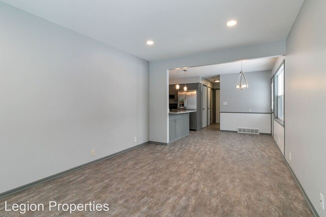Building Photo - 3 br, 1 bath House - 797 Greenway Ave. N.