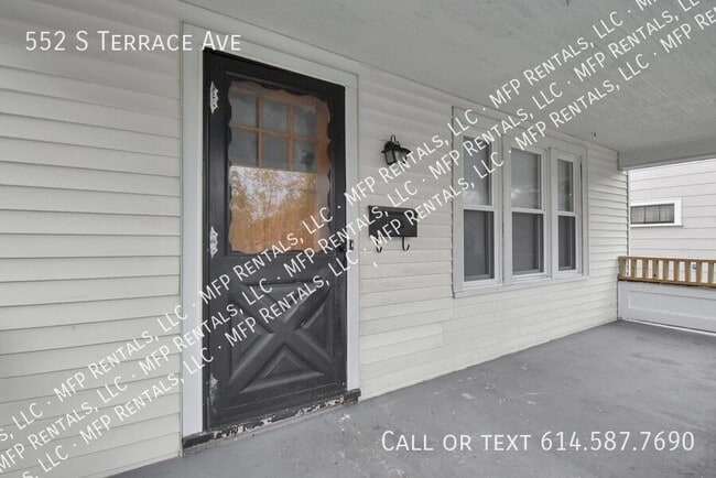 Building Photo - 552 S Terrace Ave