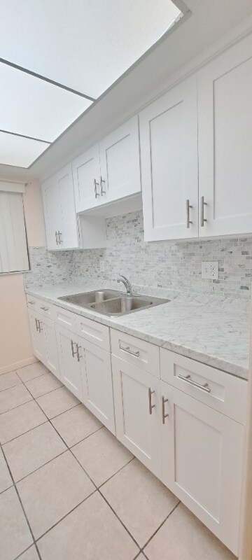 Foto del edificio - 1845 S Highland Ave