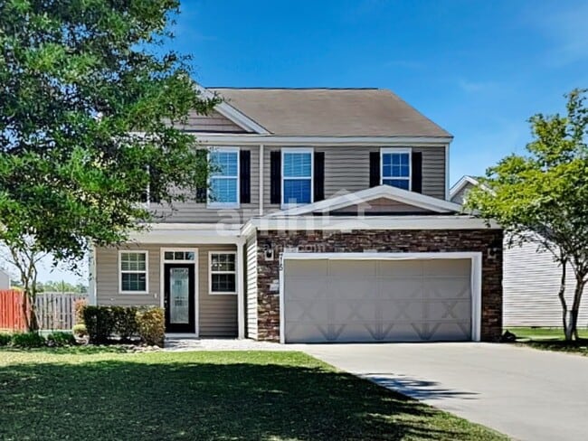 Building Photo - 715 Canyon Dr