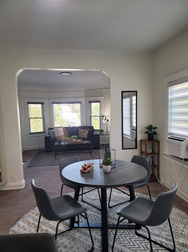 Fotografía del edificio - 2111 6th Ave