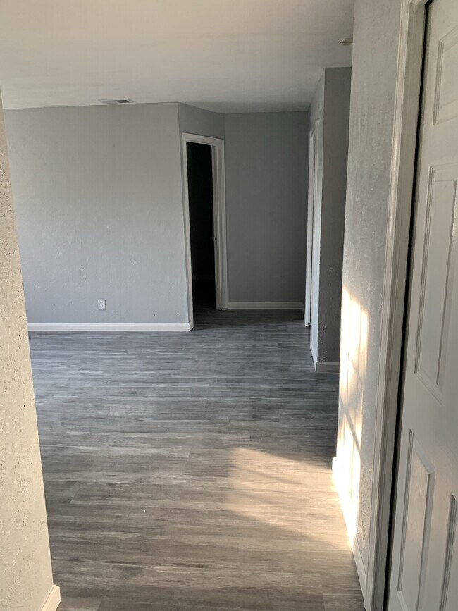 Foto del edificio - 3302 E Mishawaka Ave