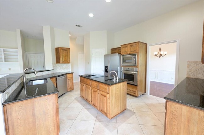 Foto del edificio - 7602 Bellflower Cove