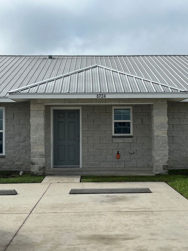 Foto principal - 6724 SE 106th St