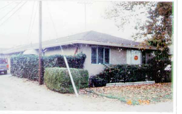Primary Photo - 1010-1012 S B St