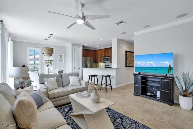 Building Photo - 1383 Artesia Dr E