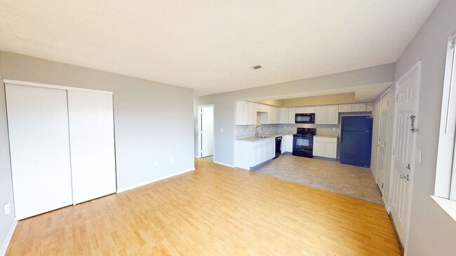 Foto del edificio - 3140 Walden Pl