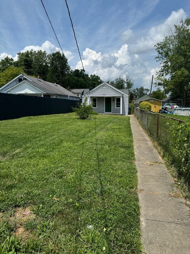 Photo - 1326 Franklin St House