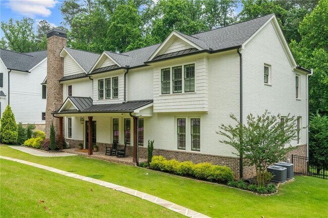 Foto del edificio - 2571 Winding Ln NE