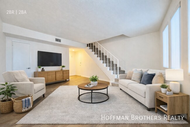 Building Photo - 1830 N La Brea Ave