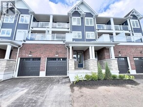 Building Photo - 522 Hudson Cres