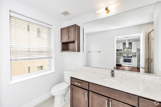 Studio - 478SF - The Julep - Bathroom - The James