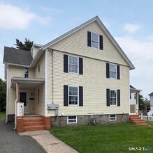 Building Photo - 103 Willetts Ave